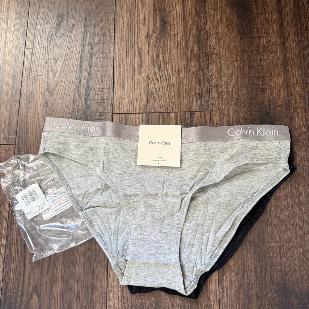 Calvin Klein Black and Gray Underwear Duo - Picture 2 of 3